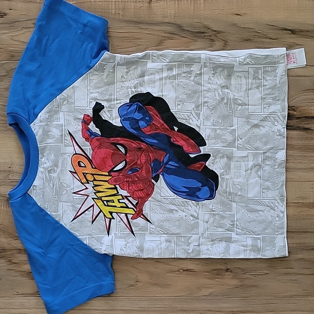 Disney, size 5/6 White and blue tshirt